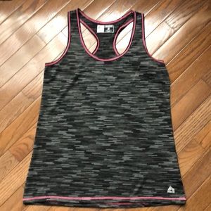 Women’s Reebok tank medium